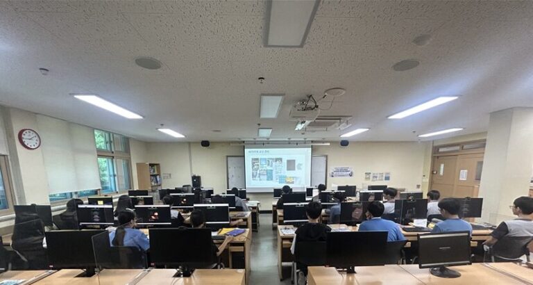 거울 속에 숨은 숫자를 찾아라 — 산본중학교 AI 미러봇 수업 후기